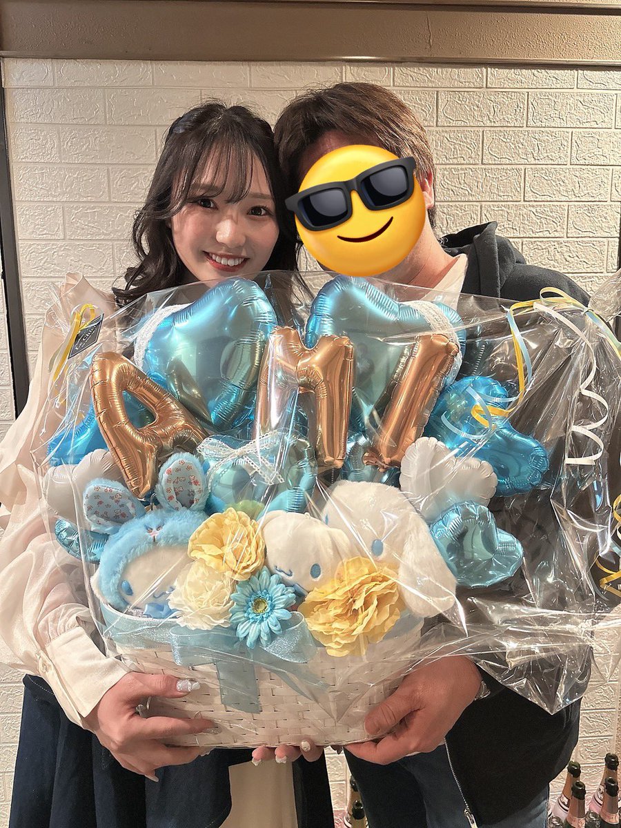 katachan0315's tweet photo. 佐藤亜海ちゃん、
23歳の誕生日おめでとう🎂

直接祝えるなんて思ってもみなかったんで感無量です😊
産まれた時間までご一緒出来ず申し訳無いです🙇‍♂️午前2:25刻んでおきます👍

素敵な１年になりますように✨
永遠のあみオタ💘 https://t.co/Av8dEoLZWG