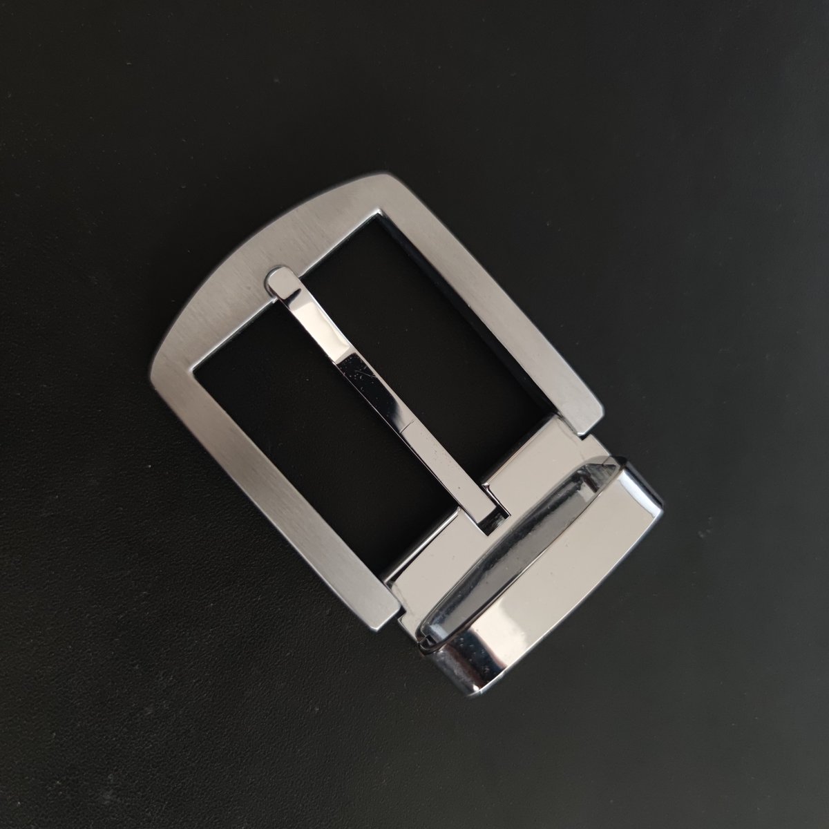 carosung's tweet photo. Carosung wholesale custom logo luxury brass silver pin buckle 35mm

MOQ: 100pcs
Material: Brass
WhatsApp: +86 177 0209 4265

#carosung #beltbuckle #beltbucklesupplier #beltbucklefactory #brassbuckle #custombeltbuckle #buckle https://t.co/Ctro4jS5Sx