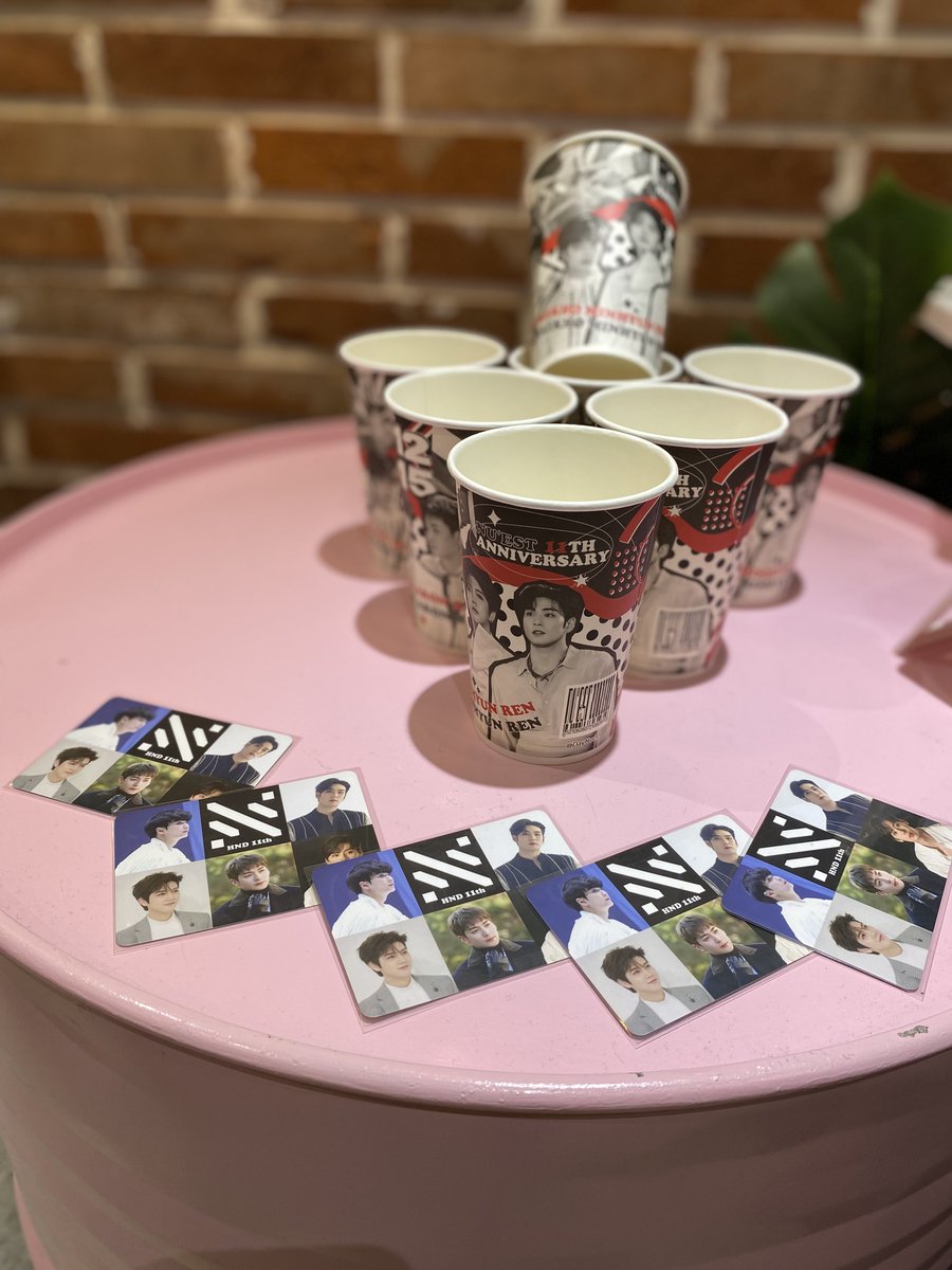 DayNuest's tweet photo. Cafe ON 初日！
皆様お越しくださりありがとうございます。
店内利用の際はカップホルダー用ドリンク以外もご注文となっているようです。レジでご確認の上ご注文ください😌 https://t.co/sD9ucDP33u