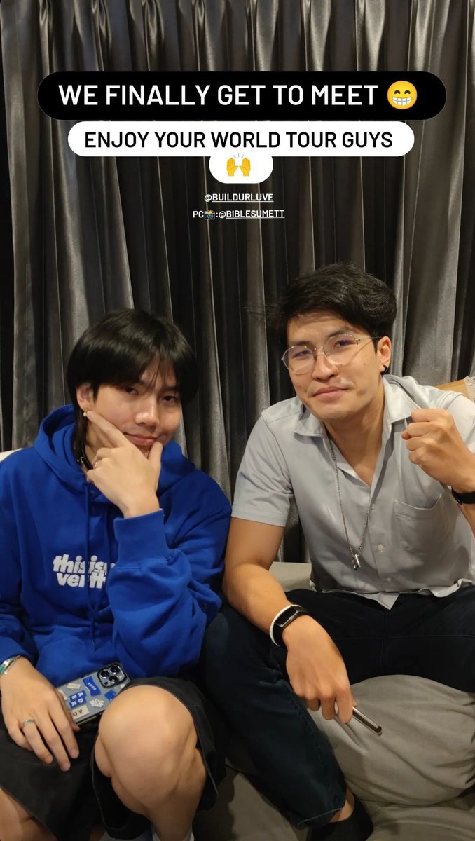 bibbiuprotector's tweet photo. The fact bible himself said countless times he doesn't like fanservice and lemme remind you bible only introduced biu to jonathan also we barely get to see BBB together if not from other artists post for guitar he literally video called to biu even when he was with mile jeff https://t.co/oyYsKEAyDT