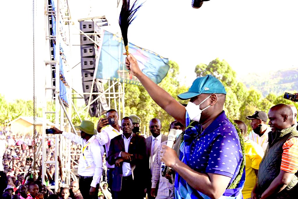 NinsiimaTracy's tweet photo. Quote of the day📌
💬 “Sebei was just the warming up exercise of the people of Uganda! We haven't even yet started the main exercise. Tuta kamata Uganda yote!” ~ Gen Muhoozi Kainerugaba” #GenMKQuotes | #MK2026 https://t.co/gJJFNL2or0