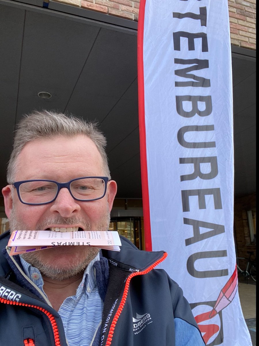 HendrikvM's tweet photo. Goedemorgen,
Stem op de vrouw / man, waar je ook mee praten kan.
#IedereDagBBBeter #STEM15MAART
#NederlandKiest https://t.co/M3aimsI81Z