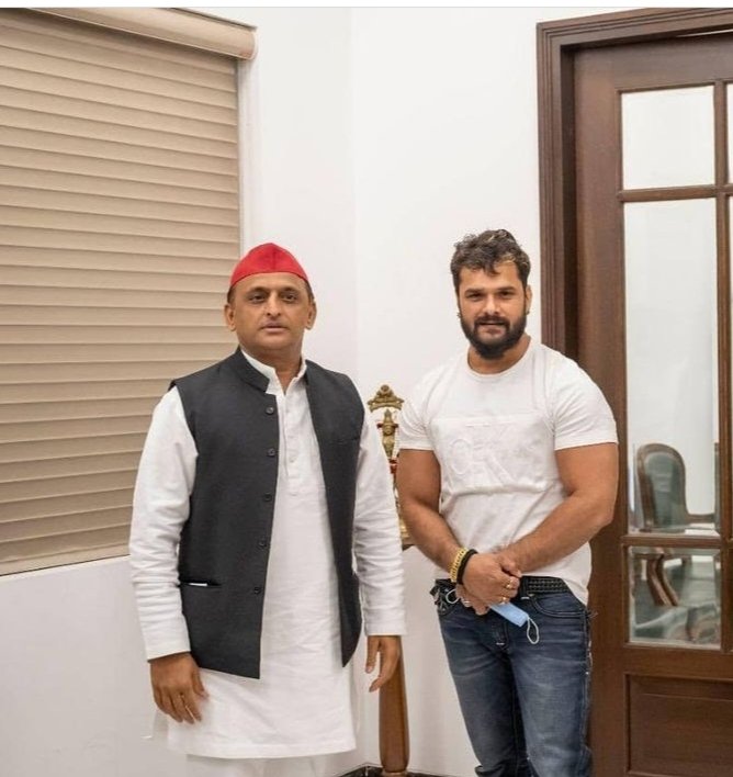 Sonuyad13526906's tweet image. हिट मशीन, ट्रेंनिंग स्टार, दबंग स्टार,गरीबों के मसीहा लाखों करोड़ों दिलों की धड़कन  @khesariLYभैया खेसारी लाल यादव जी को जन्मदिन की हार्दिक शुभकामनाएं और बधाई 
आप ऐसे ही लोगों के दिलों पर राज करते रहिए 
यूपी-बिहार , समस्त राज्यों की जनता आपके साथ खड़ी है!