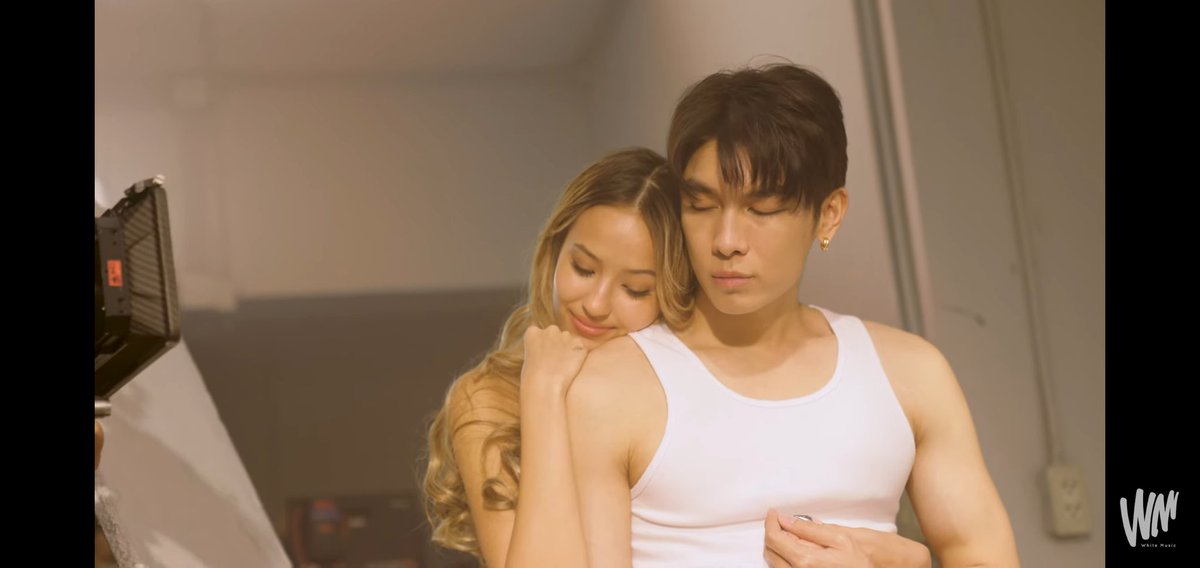 mika24mm24's tweet photo. わぉわぉわぉ🫣💕💕💕
https://t.co/LKUQHrYvON
@matcha_mosimann @MSuppasit
#MATCHACloserClothesOff
#MATCHAWhiteFox
#WhiteFoxGMM https://t.co/URHssOO7PV