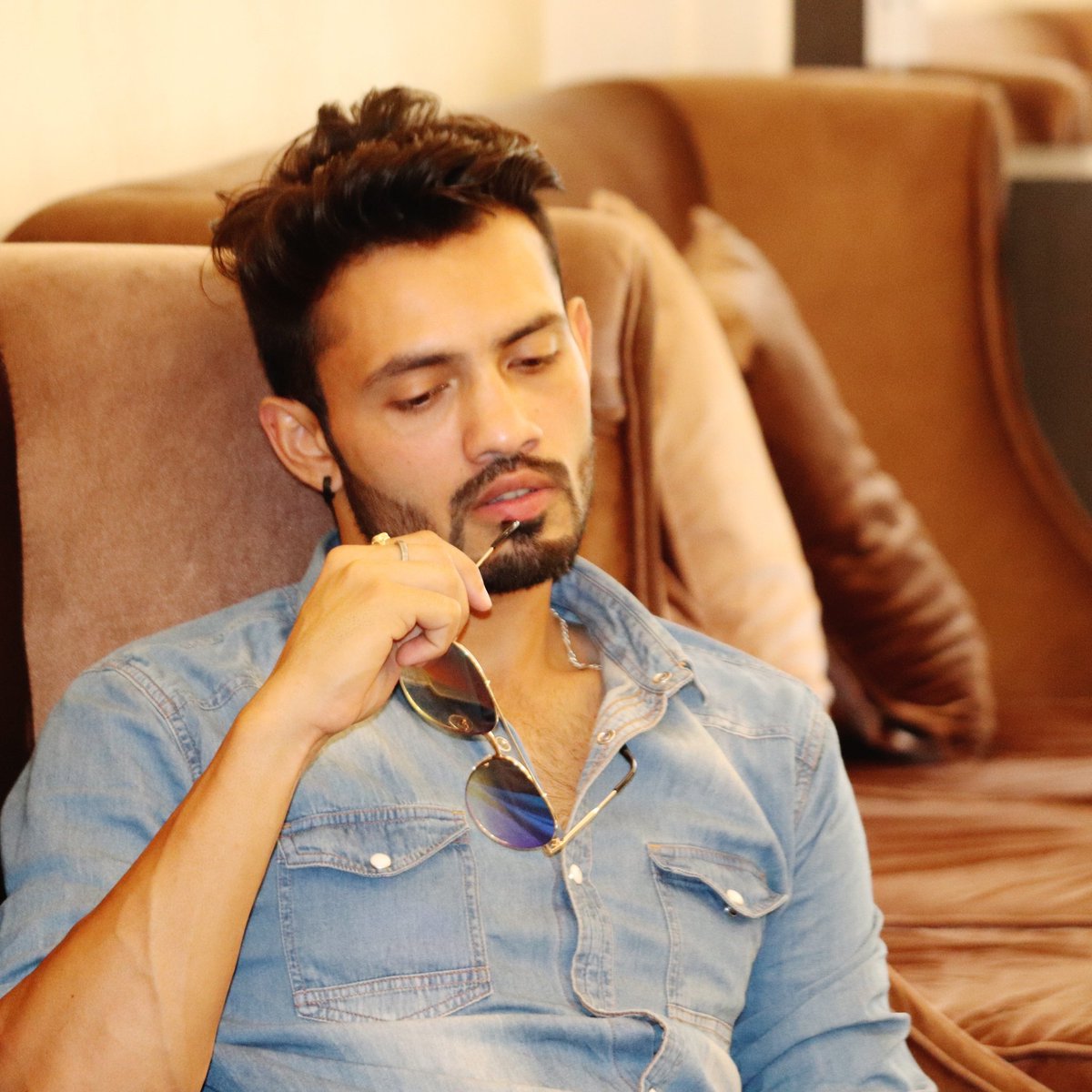 varunkatoch_'s tweet photo. #NewProfilePic https://t.co/heaxuC7Wwx