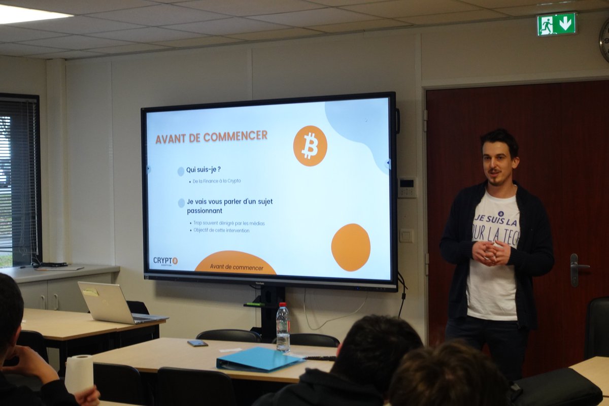 BaptisteCrypto_'s tweet photo. Bitcoin à l’école ! Épisode 2. 

Le sport, un intérêt depuis tout petit.

La #crypto une nouvelle passion depuis 3 ans.

Et puis l'éducation, il est vrai que je commence à y prendre goût suite à ma dernière initiation dans une classe de BTS quelques semaines plus tôt. 

👇 https://t.co/qEnjFvR7CZ