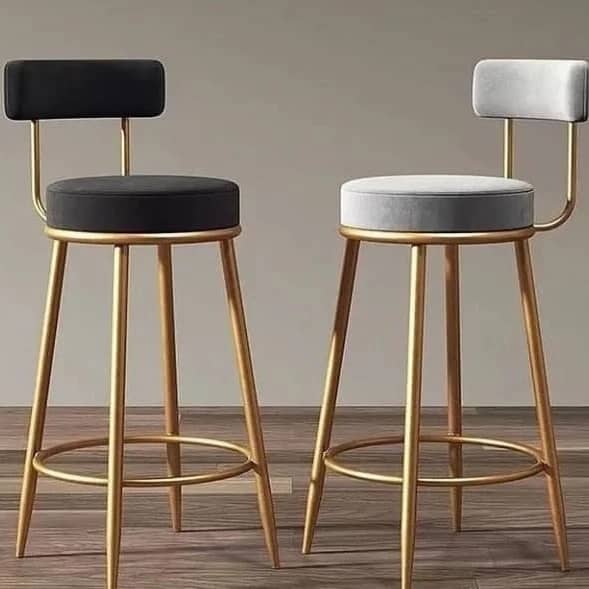 A.                  or.                             B

All Available
DM/whatsapp 09025005399.

A..N38k.                       B.   N58k

PAY ON DELIVeRY..

#barstool #studio #kitchenchair