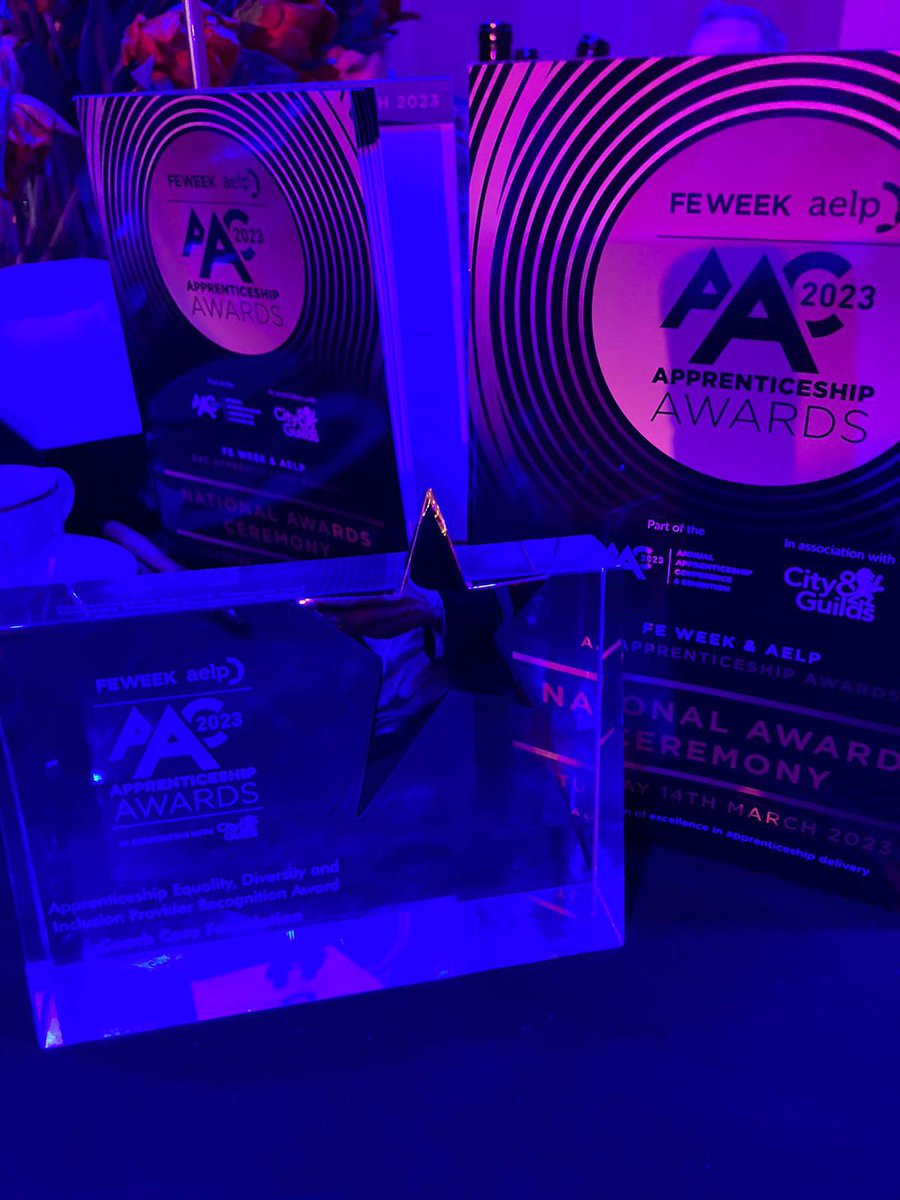 GaryLaybourne's tweet photo. For once I’m speechless!🏆💚
Genuinely so honoured and ecstatic to win @fenewsuk AAC ‘Equality, Diversity & Inclusion’ award.
It’s everything we fight for and try to change @wearecoachcoreuk so for the team to be recognised for that really does mean a lot to us all.
#FEWeekAAC https://t.co/MTED5du8RZ