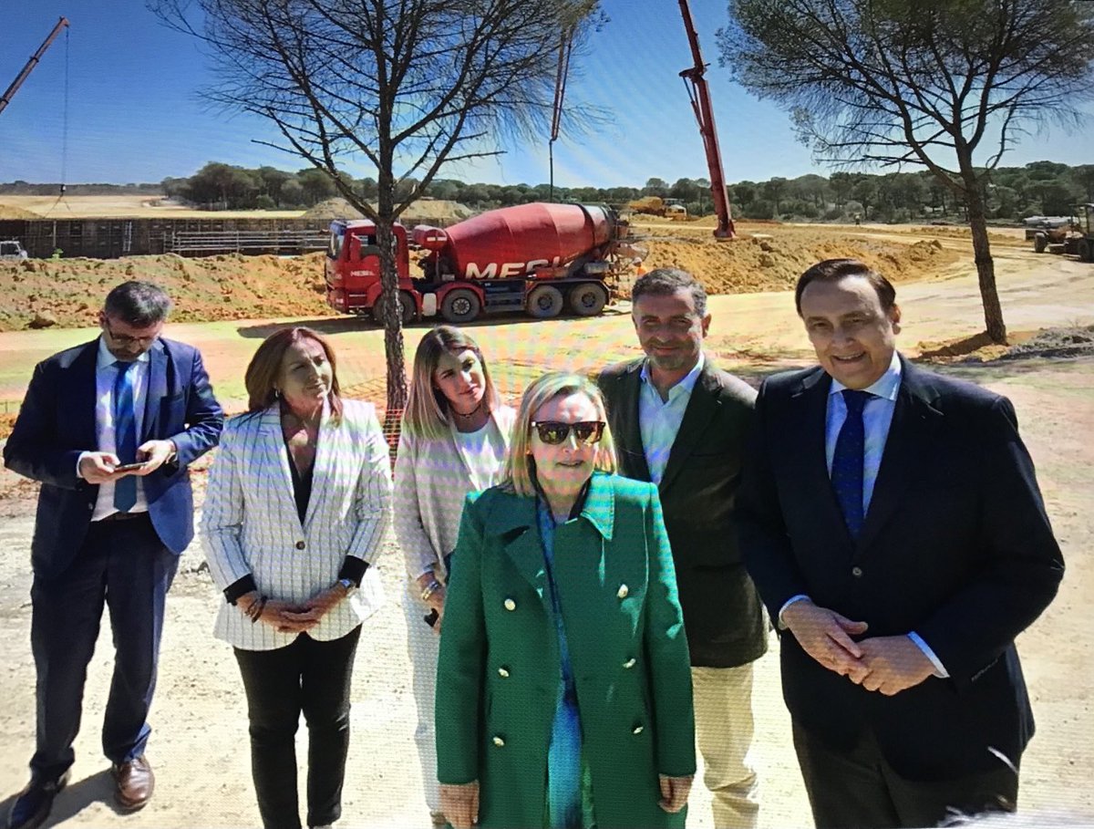 AmparoValcarce1's tweet photo. #CEUSS proyecto científico-tecnológico esencial en la Base Industrial de @Defensagob en #Moguer Huelva.
Muchas gracias @pilurg_ @GoVillamandos @AytoMoguer https://t.co/TJeqUqERKX