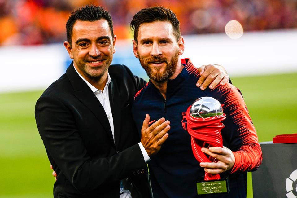 ManagingBarca's tweet photo. 🚨 Xavi believes that Leo Messi's return would be a perfect way to close his chapter as a legend of FC Barcelona.
@gerardromero [🎖️] https://t.co/FHeei3Vddd