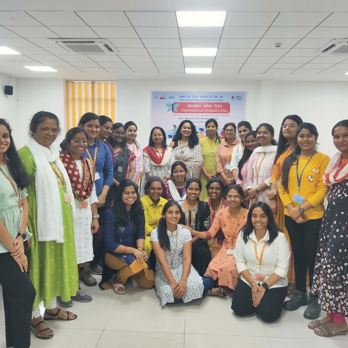 Rashmi_S149's tweet photo. Celebrating Women's Day at  IOCL , Paradeep with a session on DigitAll. A session that ended smiles with #lifecoachrashmisaha #iwd23 #transforminglives #tedxspeaker #nlp #lifecoachingforwomen #womenempowerment #muktymission #MentalHealthMatters https://t.co/KYKSsGpClB