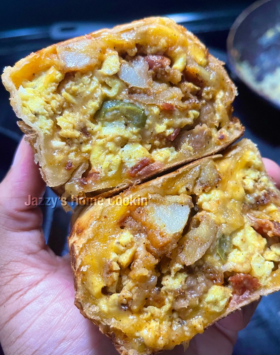 JazzyHomeCookin's tweet photo. Breakfast Burrito 🌯 #breakfast #burrito #breakfasttime #foodie #homechef https://t.co/akOUS59cEL