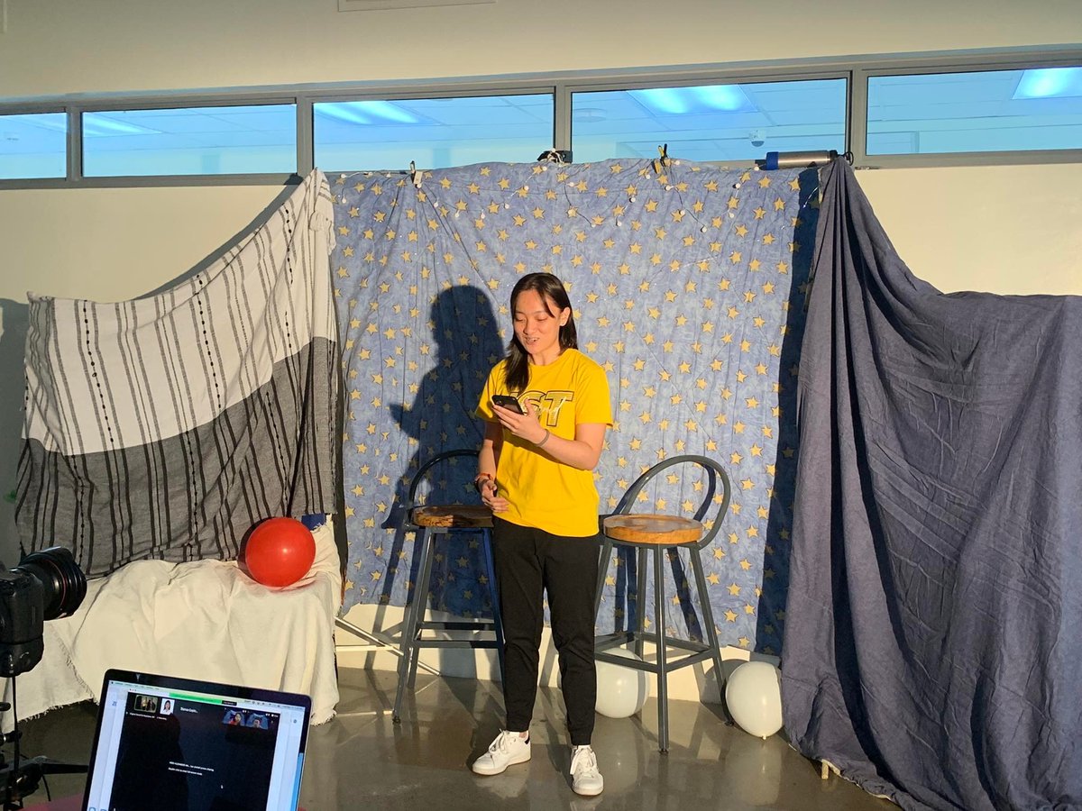 USTSHSVirtuoso's tweet photo. Shining, shimmering, spleeendid~✨🌃 The time is here! Let us formally start this star-filled event as we call on our lovely President, Mx. Bianca Espinoza, for our Opening Remarks.

#UpForASweetLullaby
#GettingTheZsWithVT
#GetTheJamsOn https://t.co/LX5FGpHG68
