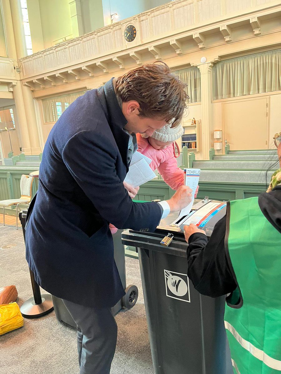 vincentkar's tweet image. Ga stemmen vandaag! 

Ik heb vanochtend op @baljeuj en @jockgeselschap gestemd. 

#PS2023 #WS2023