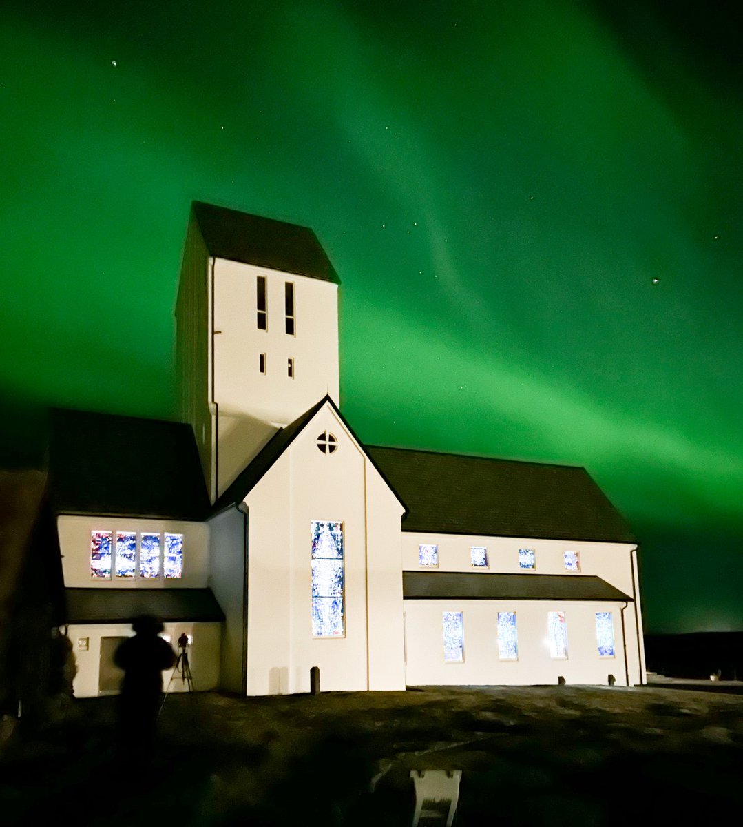 lizmead867's tweet photo. Oh what a night! #auroraborealis #northernlights 
What a beautiful world! https://t.co/5zxSRmKdYf