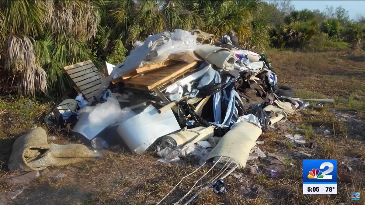 Francesco Abbruzzino The Scoop on Twitter "Charlotte County cracks