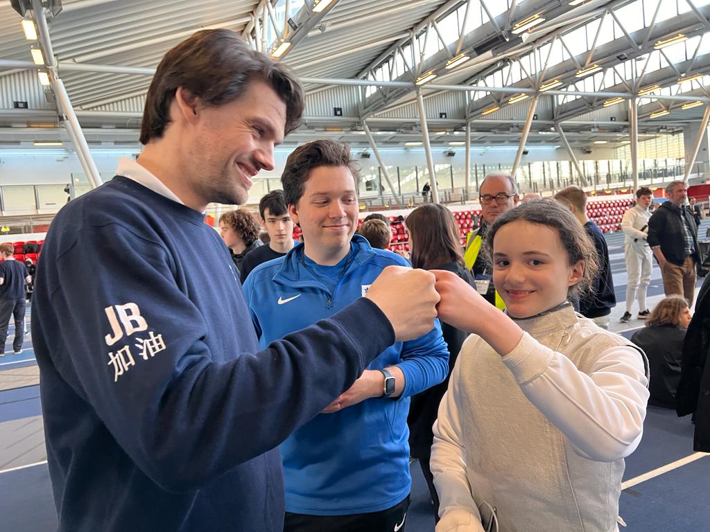 mrboteler's tweet photo. Great 1st day at the Public Schools #Fencing Championships yesterday. Well done Alessandra, 14th/93 in the Girls' Mount-Haes Foil. Great to have 17 students fencing &amp; see them enthusiastically supporting each other. We go again today and tomorrow! 🤺

@LatymerSport @DreamFencing https://t.co/QPN4Wz9wKg