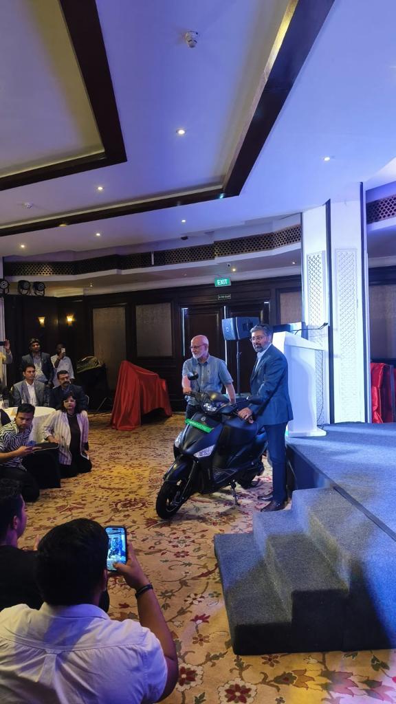 Naveen Munjal tweet media