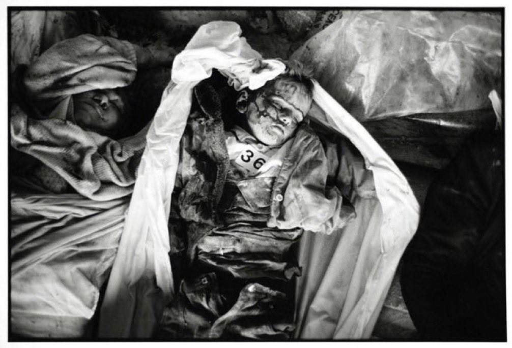fbujupi_kosova's tweet photo. One of many photo evidences of war crimes committed by Serbian forces against innocent civilians in Kosovo.
Prekaz,March 1999.
𝙿𝚑𝚘𝚝𝚘 𝚋𝚢 𝙰𝚕𝚊𝚒𝚗 𝙺𝚎𝚕𝚎𝚛 https://t.co/ap3gTxrMoI