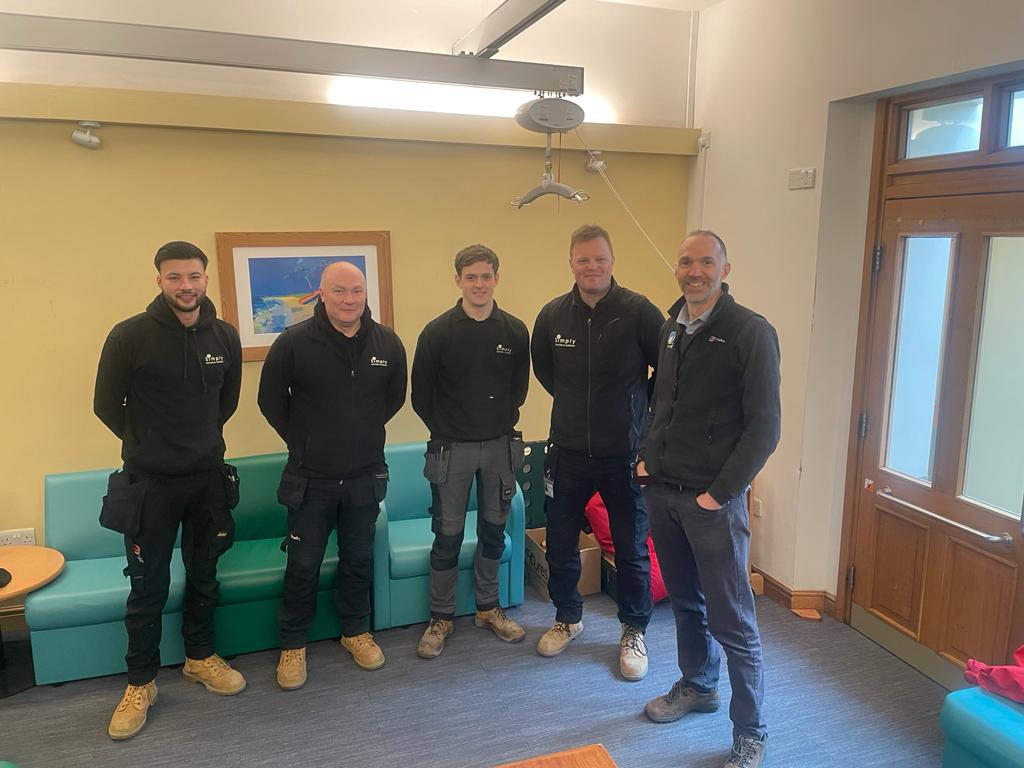 BendriggTrust's tweet photo. #SimplyGivingBack Joining the dots between families that no longer need hoists & a charity that does. @Simply_m_s are absolute superheroes in Bendrigg's eyes - providing a multitude of FREE hoisting, installation & support to Bendrigg ๐ฎ ๐คฏ
All we can say is a huge thank you https://t.co/jHcNENcGfi