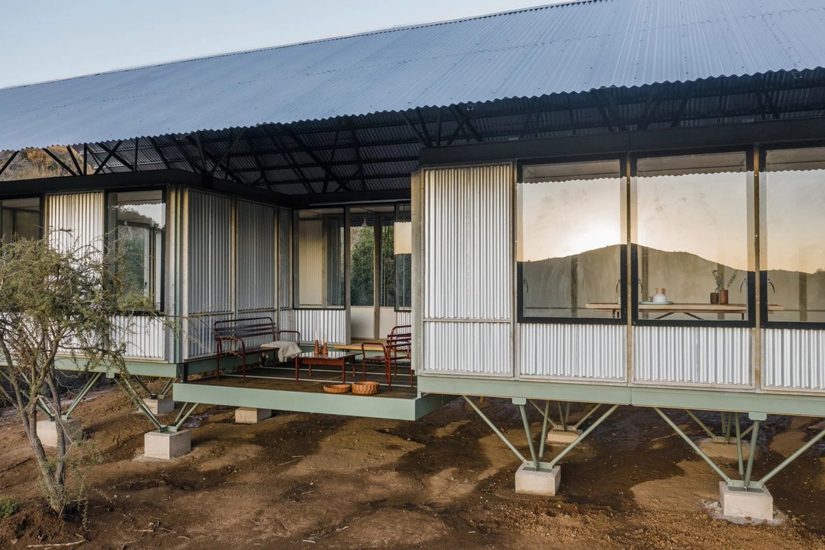 dezeen's tweet photo. Ignacio Rojas Hirigoyen develops modular building system to address the global housing crisis: https://t.co/zmtViOdgw2 https://t.co/uBpQnwZTKJ