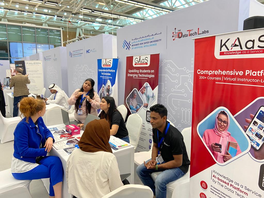 thedatatechlabs's tweet photo. We #TheDataTechLabs thrilled to be a part of the Mohamed bin Zayed University of Artificial Intelligence Internships and Opportunities Fair! An incredible chance to meet talented individuals &amp; connect with the upcoming AI leaders.
#TDTL #MBZUAIFair #OpportunitiesAwait https://t.co/9XAW9mm1Ko