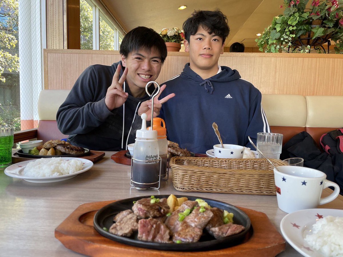 tridents_sub's tweet photo. 部員紹介 No.11🌟

通称:よしお @TRIDENTS_RB33 
学年:新3回生
学部/学科:文学部/人文学科

#TRIDENTS #阪大アメフト部 #アメフト #阪大 #大阪大学 #春から阪大 https://t.co/nmgXvptEQP