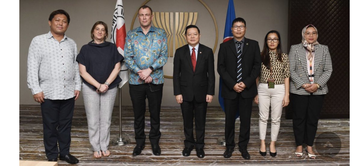 Met with new ASEAN Secretary - General Dr Kao Kim Hourn, for overall overview of ASEAN - ICRC cooperation, including in Myanmar, as our Head of ICRC delegation in Yangon, Ms Elena Ajmone visited Jakarta this week.