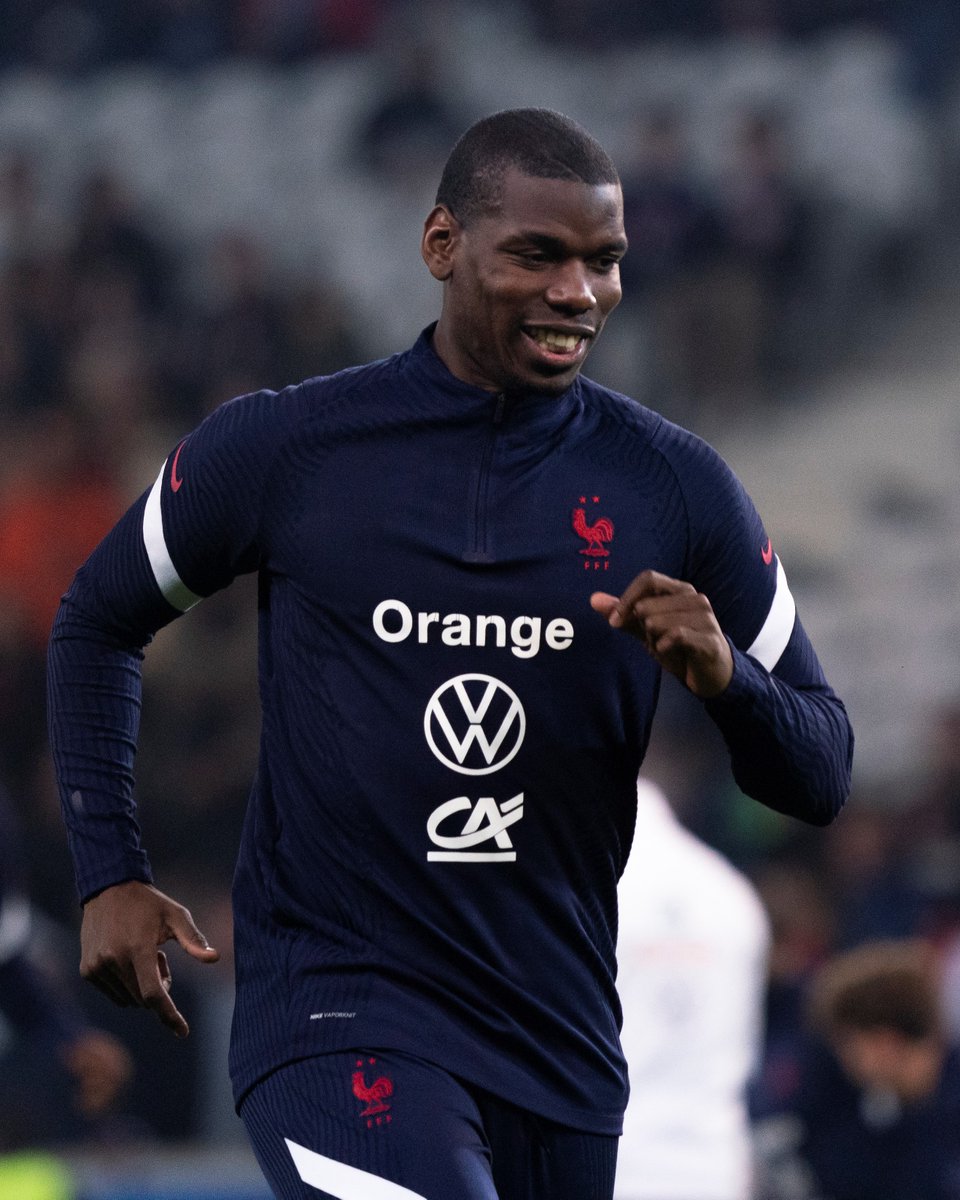 equipedefrance's tweet photo. On souhaite un joyeux anniversaire à @paulpogba qui fête ses 3️⃣0️⃣ ans aujourd'hui ! 🎂

#FiersdetreBleus https://t.co/hYmxIqwv6N