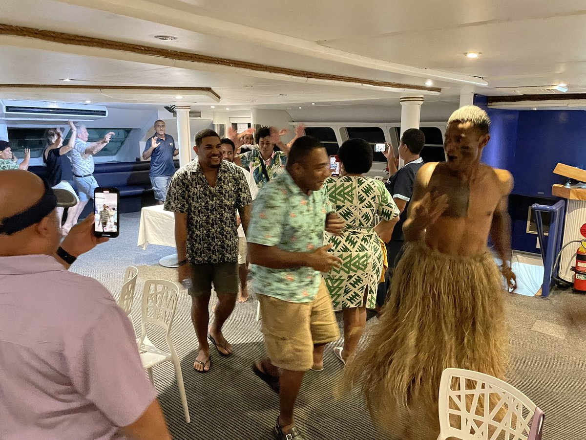 CCCFiji's tweet photo. A great evening in Nadi Bay enjoying cocktails, buffet, sunset and live entertainment joined by the team from @TourismFiji and @WyndhamHotels Fiji!! Our team onboard SVFijiOne and great crew @CCCFiji had the pleasure to host you tonight. #SotaTale #Bulanetwork #Fiji https://t.co/X9tmVRztHe