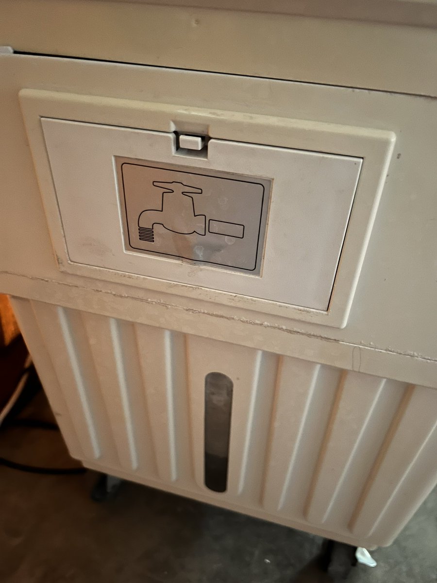 🦁🇨🇿🇺🇦Černé_svědomí_Adama_Vojtěcha tweet media