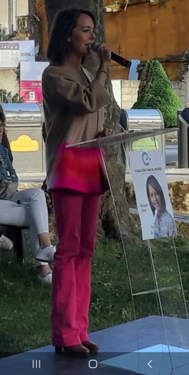 susamarting's tweet image. Esta mujer nacida en Villablino hace 47 años era abogada. Estaba especializada en laboral y formaba parte del turno de oficio de violencia de género en Ponferrada. 

Era deportista.

Era portavoz y cofundadora de Coalición por el Bierzo.

Todo eso, hasta el 27 de mayo de 2020…