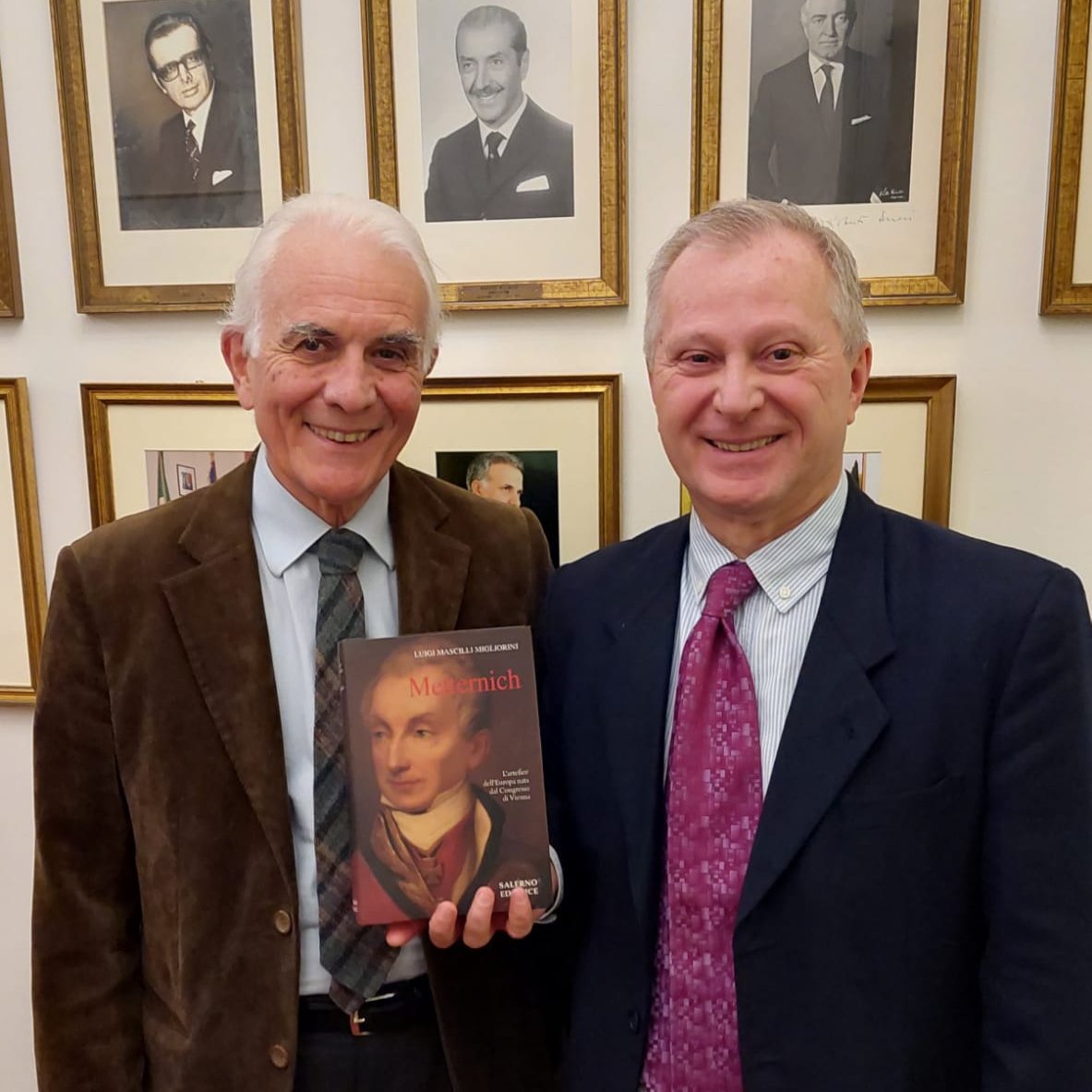 StefanoBeltram9's tweet photo. 🇦🇹🇮🇹🇪🇺Metternich kehrt nach Hause zurück. Konferenz in der italienischen Botschaft am Rennweg Danke Prof #Mascilli #Migliorini und Bot @GillesPecout
@ItalyinAustria @ItalyMFA_int @JanKickert @AustriainIT @ComitesAustria @CarloBastasin @MauroBattocchi @diplosor @MonzaliLuciano https://t.co/Qj5uhnRPp3