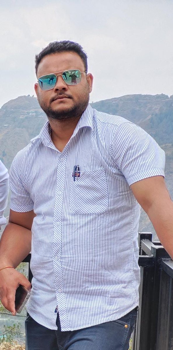 UPrakostha's tweet photo. अनुसूचित जाति जनजाति संगठनों का अखिल भारतीय परिसंघ उत्तराखंड युवा प्रकोष्ठ के *प्रदेश अध्यक्ष माननीय गौरव कुमार जी* एवं *उनके पिता जी* को *जन्मदिवस की हार्दिक शुभकामनाएं एवं बधाइयां।*
मैं भगवान बुध से कामना करता हूं कि आप और आपका परिवार हमे��ा स्वस्थ रहे खुश रहे। @aiparisangh https://t.co/pUjiuM2Yuu