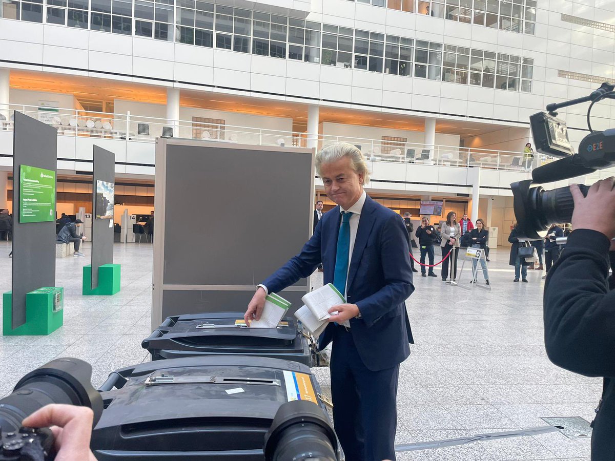 geertwilderspvv's tweet photo. GESTEMD!

Ga ook stemmen allemaal vandaag en #StemPVV! ❤️ https://t.co/pu4cS6hESK