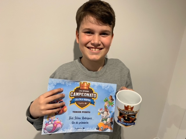 supertics's tweet photo. Ya nos están llegando las fotos de los ganadores de la #LigadeInvierno del #CampeonatodeCálculoMental con sus premios. ¡Muchas gracias Violeta, Biel y Daniel! ¿Queréis convertiros en los próximos ganadores de #LigadePrimavera? Inscribiros gratuitamente en https://t.co/YlLC6Vsx5E https://t.co/d3Kf1XN7rH