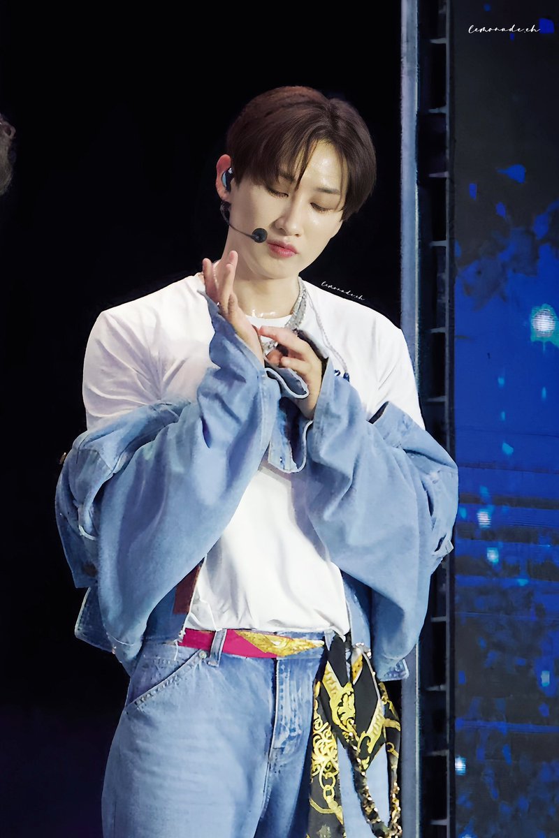 lemonadeeh's tweet photo. 230311 SS9 in HCM 은혁
🌙

#은혁 #이혁재 #EUNHYUK
#슈퍼주니어 #SUPERJUNIOR
#SS9 #SS9inHCM #SUPERSHOW9 https://t.co/ifZ47Vfnsh