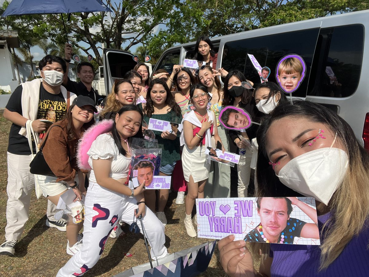 angelofcarts's tweet photo. Thank you so muuuch for trusting me 💜 Had so much fun preparing our concert pack freebies too!

Hope everyone enjoyed the con! ✨

✅ Van Service for HSLOT Manila (Bulacan) https://t.co/FA8RTfr4lv