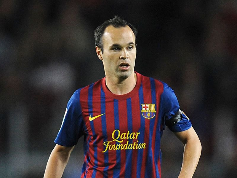 Who will you choose in their Prime Football Fans?

Modric                                    Iniesta
