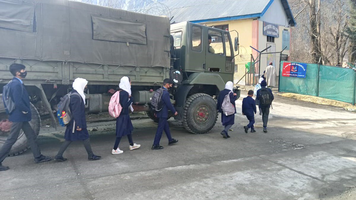 gijojoseph1982's tweet photo. #School  days are #fun days. Experience the Expertise at #ArmyGoodwillSchool #GetReadyForAGS @pranav_aquarian @Tiny_Dhillon @GeneralBakshi @MajGenSanjaySoi @dcbandipora @owais_ias @OfficeOfLGJandK @PMOIndia @AmitShah @MIB_India @PIBHRD @EduMinOfIndia @fromfarfarawayy @umaskai https://t.co/4RaUwy8dli