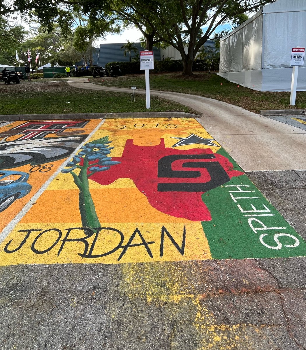 Past champion parking spots get the custom paint treatment <a href="/ValsparChamp/">Valspar Championship</a> 🎨

@SamBurns66 | <a href="/JordanSpieth/">Jordan Spieth</a>