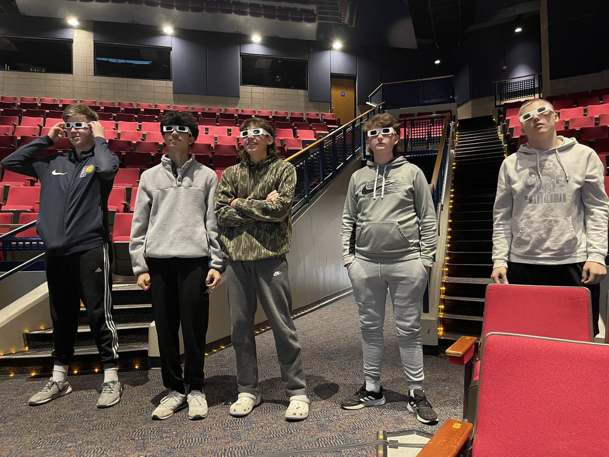 cassidy_hpe's tweet image. Thank you @DonateLife for coming out and interacting/ educating our students about organ &amp;amp; tissue donation. We hope students are now more educated about the decision they will get to make at the BMV 🚗 when asked “do you want to be an organ donor?” 
#beahero #savealife