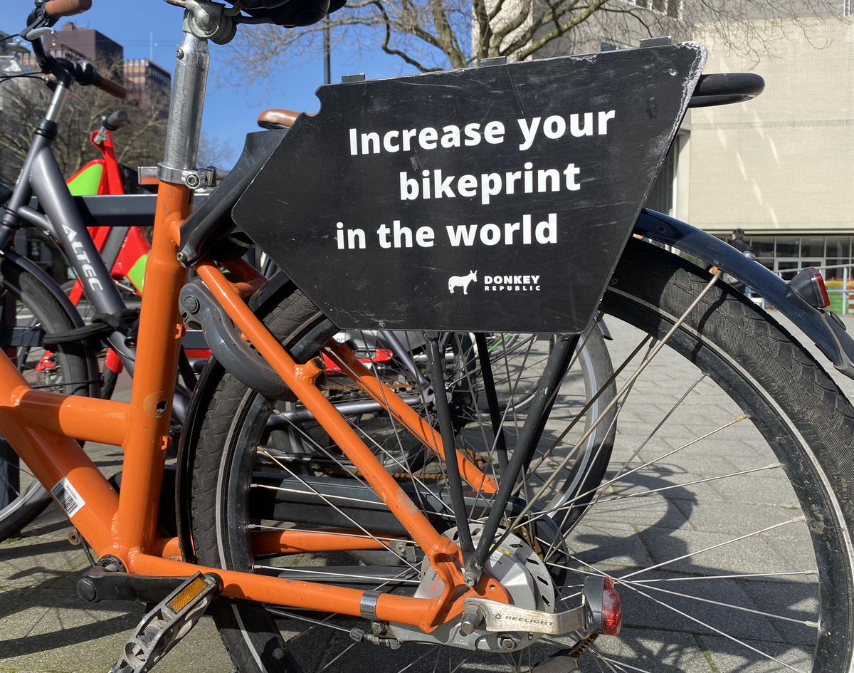 “Increase your #bikeprint in the world” 🚴🏻🚴‍♀️❤️🌎🌍
#cycling #bike #ClimateAction #footprint