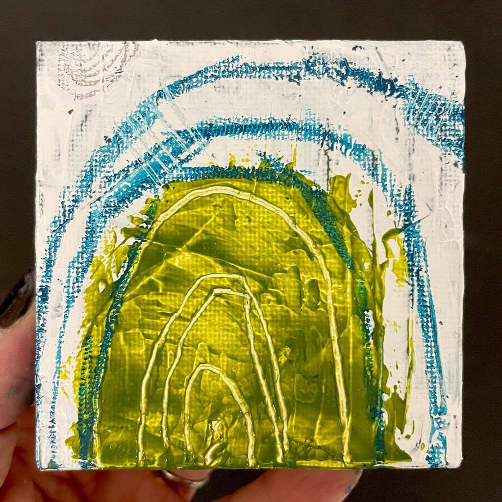 UpsideUp's tweet photo. This portal leads to Spring
#100tinyportals
.
.
.
.
.
#springbreeze #renewal #springrefresh #abstractart #abstractpainting #abstractpainter #new_and_abstract #formalism #intuitivepainting #markmaking #tinyart #nonobjectiveart #cltart #cltartist #charlott… https://t.co/TjavmRoVqj https://t.co/sQZqZvoXX0