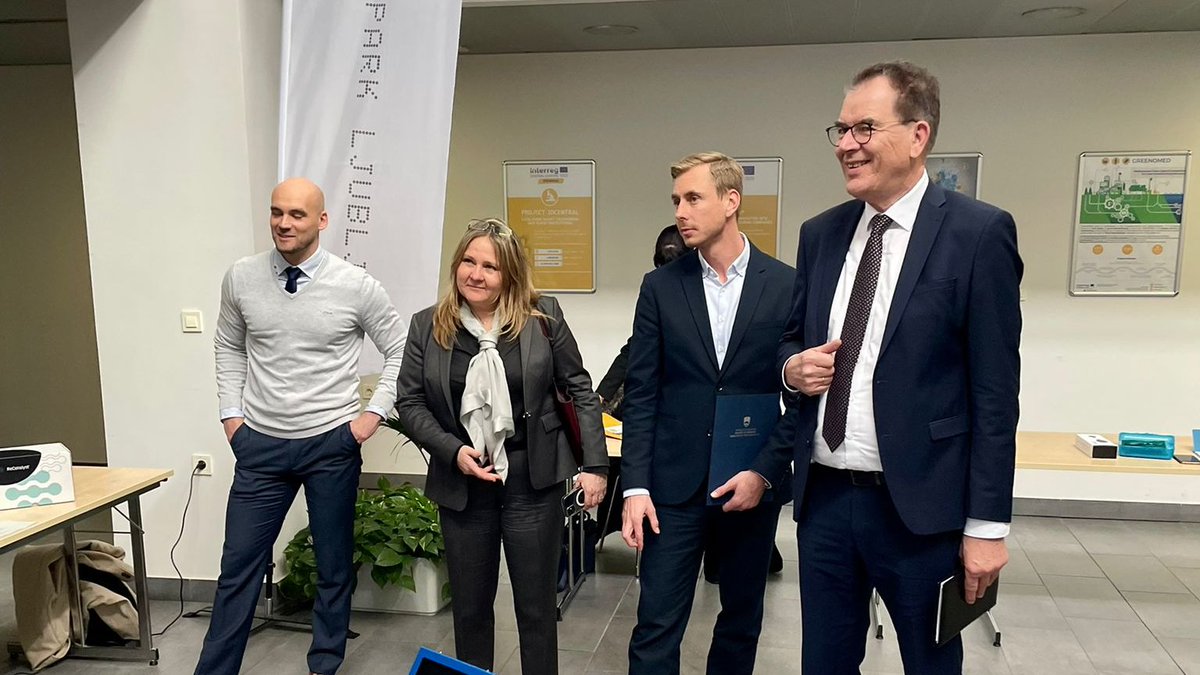 Opening my visit to #Slovenia with Technology Park Ljubljana - #progressbyinnovation in action at this home to 🇸🇮 high-tech & startups: cutting edge solutions for #sustainable industrial development
