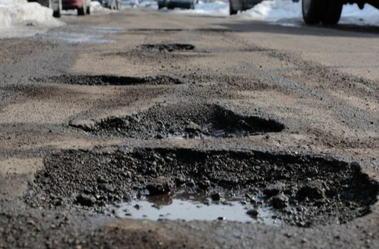 🚘 Not all pothole damage is obvious after you hit them 🚘
If your vehicle has taken a pothole hit, ask AM-PM to inspect your vehicle to keep you safely on the road. 
ampmautomotiverepair.com
651-426-0462
#PotHole #Suspension #AutoRepair #Trusted #WhiteBearLakeMN