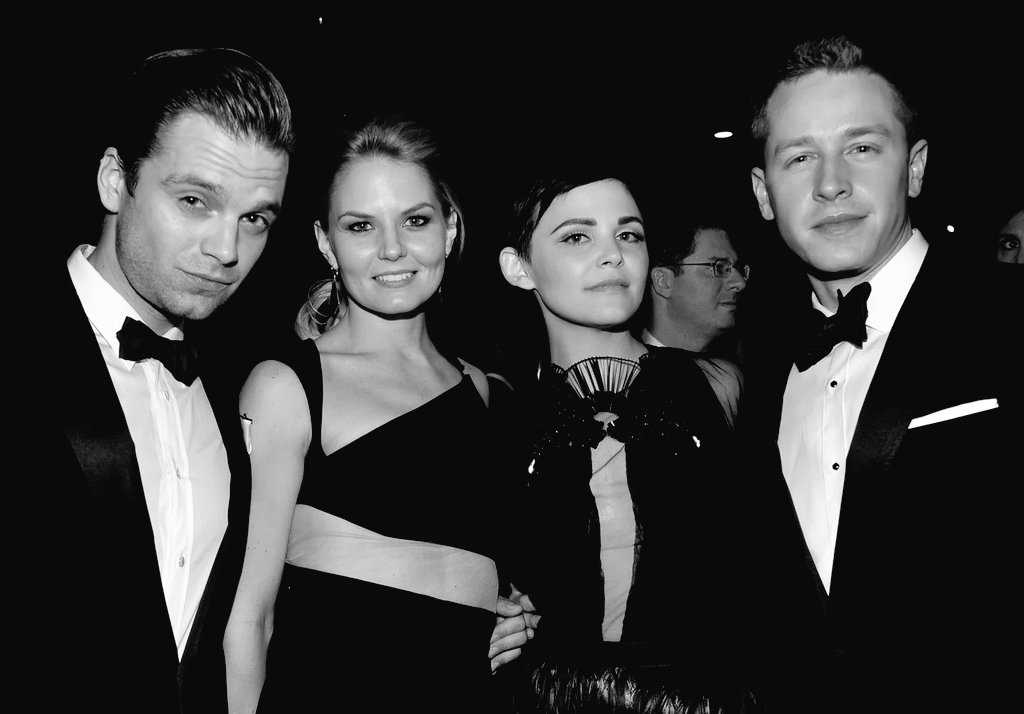 EnchantedSwans's tweet photo. Beautiful people. β€οΈ
#sebastianstan #jennifermorrison #ginnifergoodwin #joshdallas #ouatcast #ouatcastforever https://t.co/MiqBFlTGQu