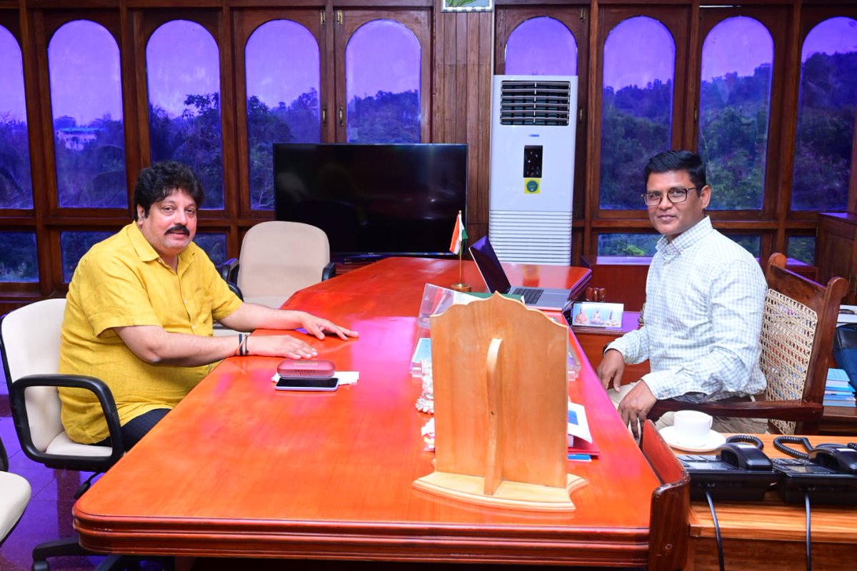 OfficeOfVJ's tweet photo. Shri. Vishal Jolly, National Executive Committee Member, BJP, today met the Chief Secretary, A &amp; N Administration and raised the following issues in respect of the Administration's Order No. 642, dated 13th March, 2023 regarding optimal usage of electricity (power): https://t.co/r8kjHNeclc