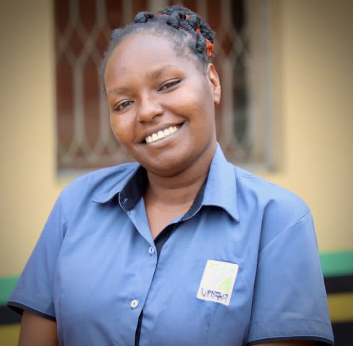 UNRA_UG's tweet photo. #UNRALadies 🏆

Kihumuro Peninnah is a Mechanic stationed at our Luwero Office. She’s responsible for the execution of road maintenance activities including regular inspection of works &amp; road condition assessment.

She also coordinates materials laboratory testing.

#Galpower 🤙🏽 https://t.co/gTn8aauBW1