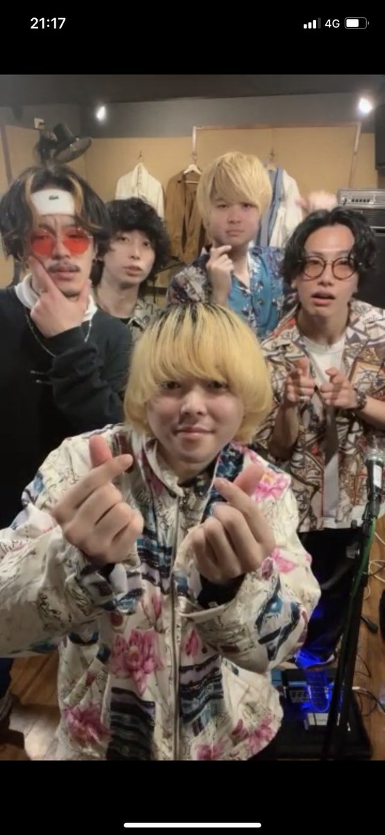 hajimeteno_is's tweet image. スクショを拡散してと言われたので！
(すぐ間に受ける)

配信お疲れ様でした！
ライブ想定良かった✨

#サマジャケ
#SUMMERJACKET
#カラスタ